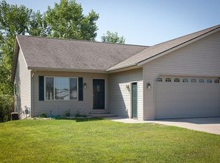 2936 Popplewood Ct, Suamico, WI 54173