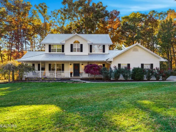 1417 Peach Tree St, Sevierville, TN 37862