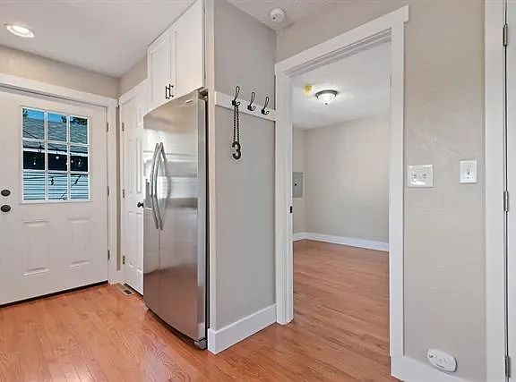 4th image of 1844 W College Ave