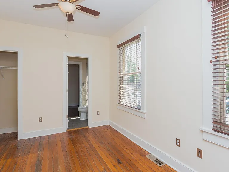 20 W Marshall St #2 — Photo 23