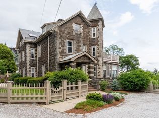 35 Grandview Ave #PH, Medford, MA 02155