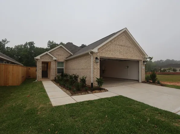 682 Falling Cave Dr, Willis, TX 77378