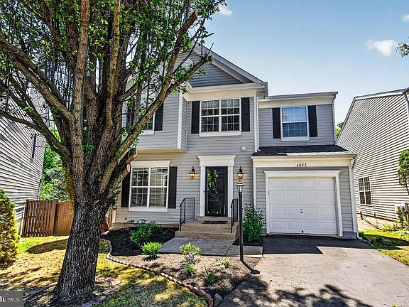 3rd image of 6853 Hollow Glen Ct