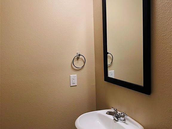 4th image of 17110 Wilthorne Gardens Ct