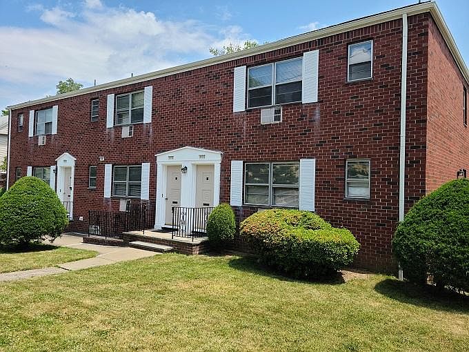 1st image of 48 Gates Ave Unit C-2