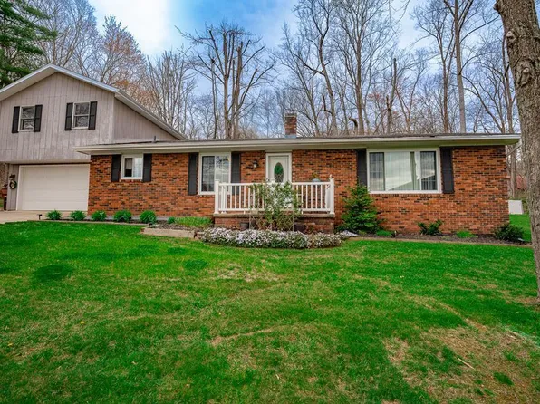 61 Clairdon Dr, Lucasville, OH 45648