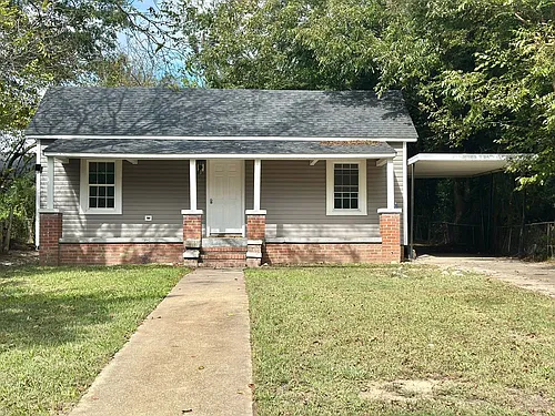 909 Lamb St Photo 1
