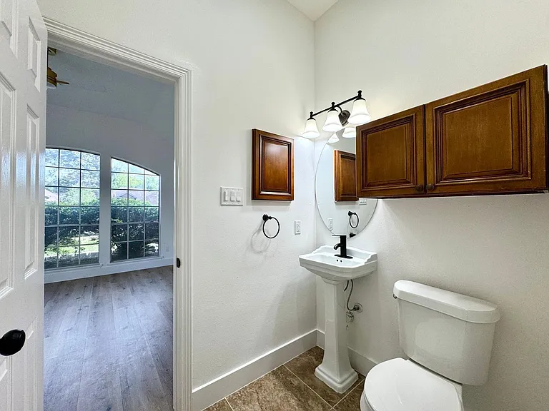 6427 Liberty Valley Dr — Photo 7