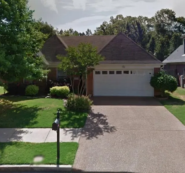 3 bed, 1450 sqft, $2,300 — Photo 1