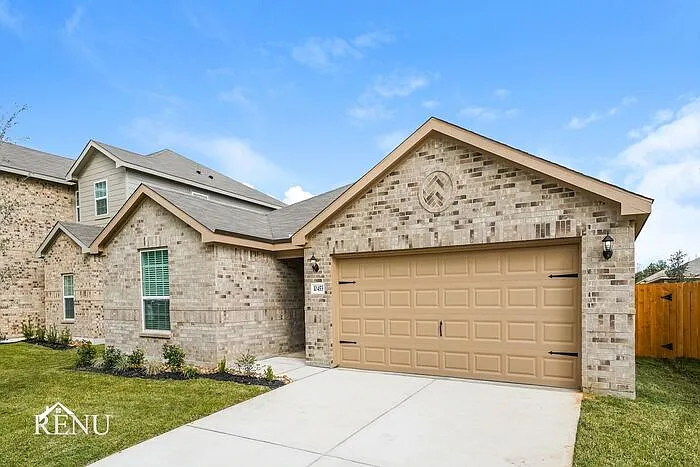 3 bed, 2.0 bath, 1658 sqft, $1,645 — Photo 2