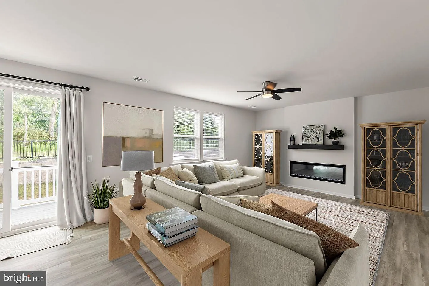 4 bed, 3.0 bath, 2442 sqft, $3,200 — Photo 2