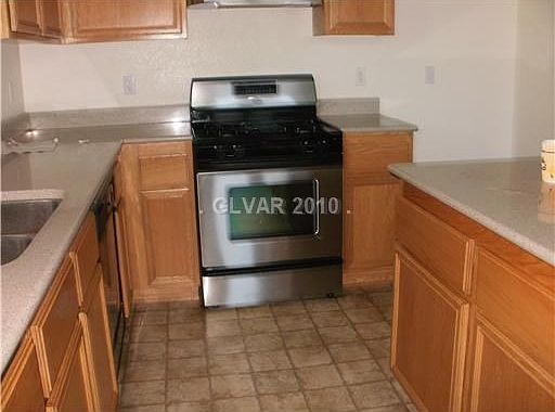 5th image of 10172 Stone Oak Ct