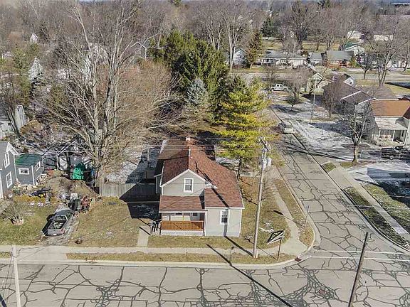 2nd image of 123 Railroad St
