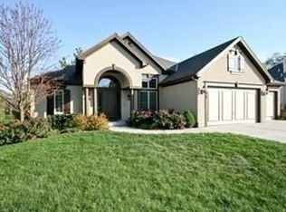 7823 N Birch Ln, Kansas City, MO 64151