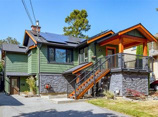 1232 Effingham St, Esquimalt, BC V9A 4Y2