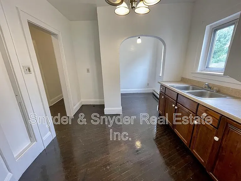 815 & 817 Johnston St #817 — Photo 6