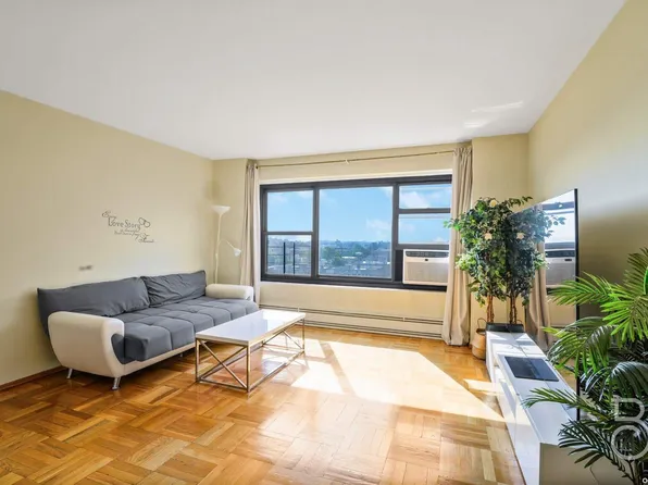 21-80 33rd Road #12D, Astoria, NY 11106