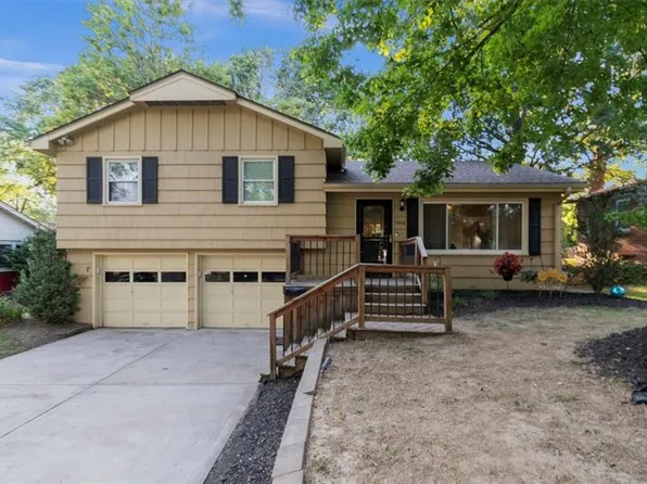 7906 Appleton Ave, Raytown, MO 64138