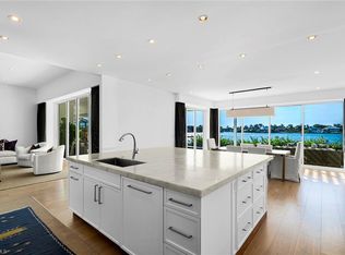 2160 Kingfish Rd, Naples, FL 34102