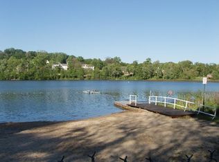 330 Meadow Rd, Mahopac, NY 10541