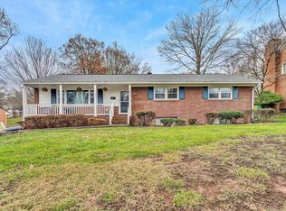 3014 Lofton Rd, Roanoke, VA 24018