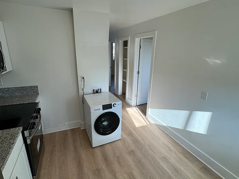 3320 Charlotte Ave #10 — Photo 5