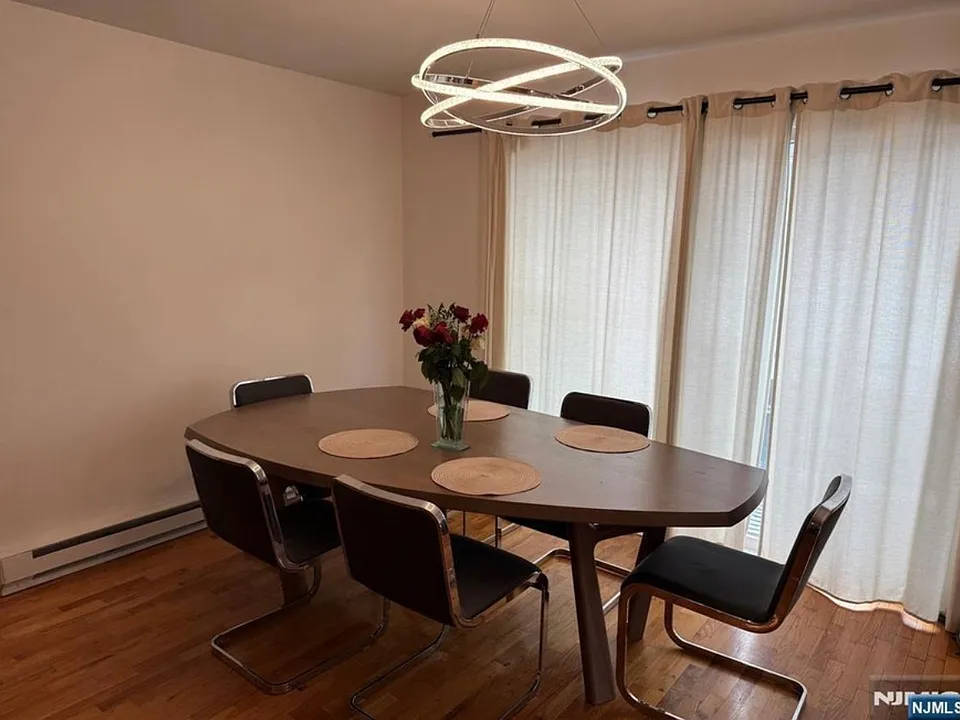 137 Orient Way #2B