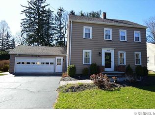 569 Landing Rd N, Rochester, NY 14625