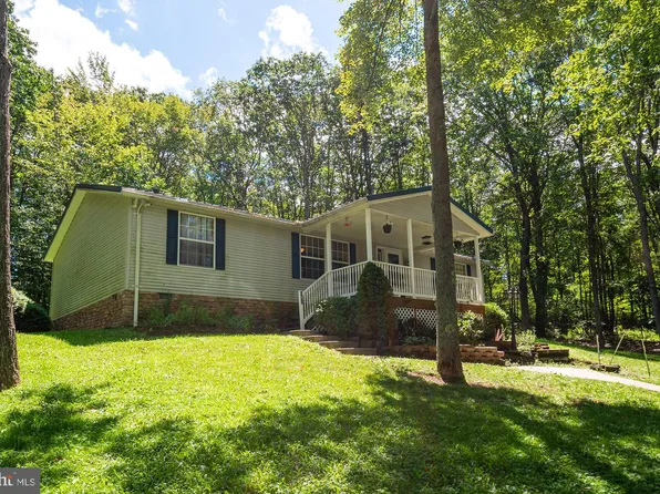 181 Glotfelty Dr, Oakland, MD 21550