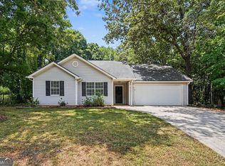 560 E Country Woods Dr, Covington, GA 30016