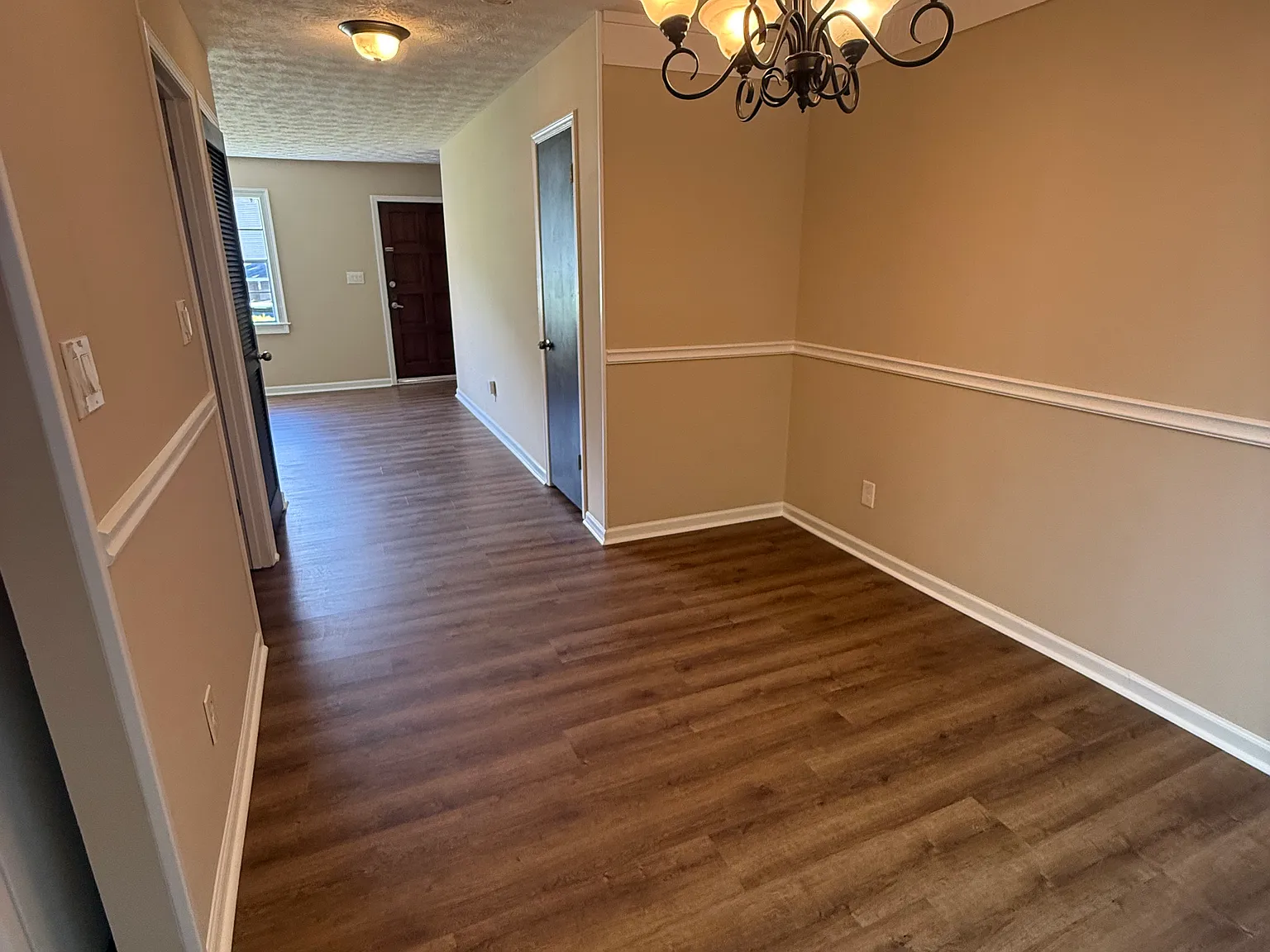 2 bed, 1080 sqft, $1,500 — Photo 4
