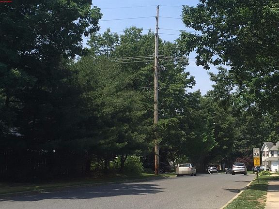 5th image of 7 Ashland Ave
