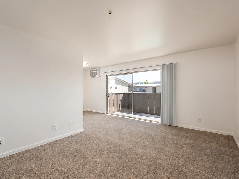 Los Robles Apartments — Photo 8