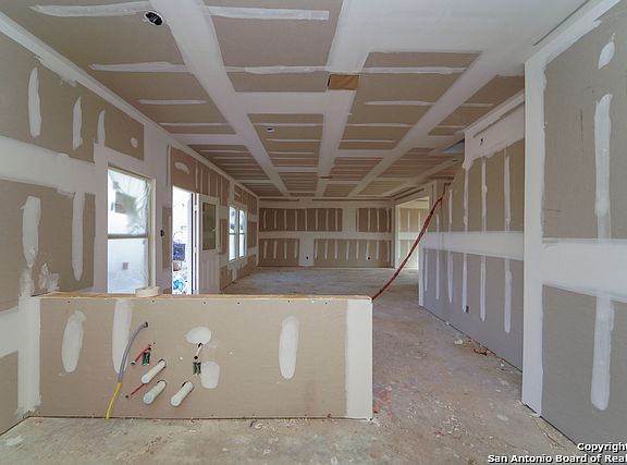 4th image of 13527 Sendero Roble