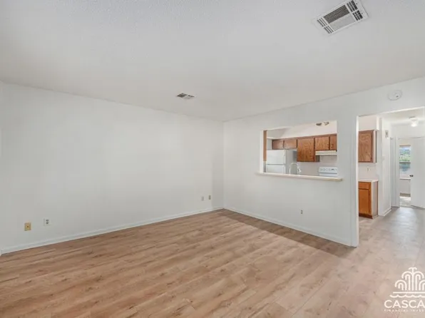 900 S 55th St, Kansas City, KS 66106