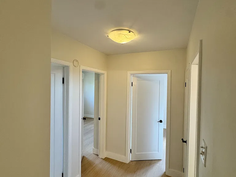 29 Dellbrook Cres — Photo 11