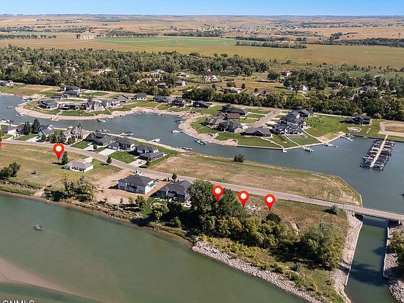 4th image of 5800 Misty Waters Dr