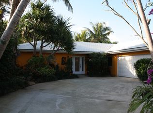 366 NE 3rd St, Boca Raton, FL 33432