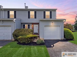 18 Spruce St #323, Monroe Township, NJ 08831