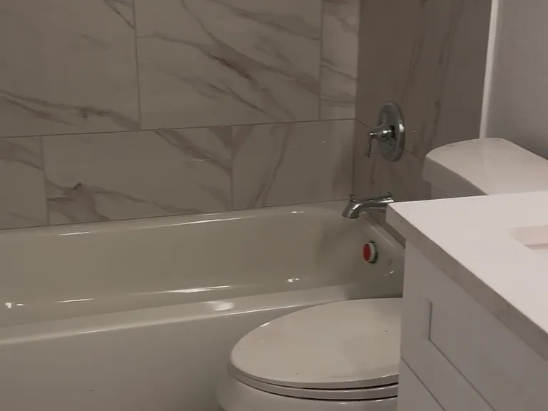 1246 Thompson Pl — Photo 6