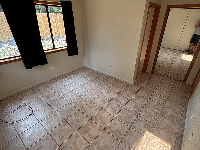 3448 S Litzler Dr — Photo 28