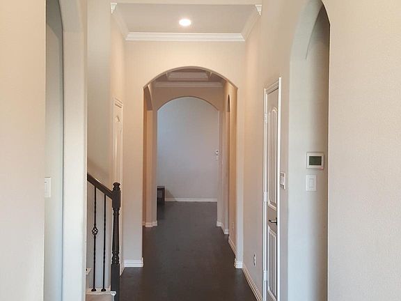 2nd image of 7043 Mammoth Dr