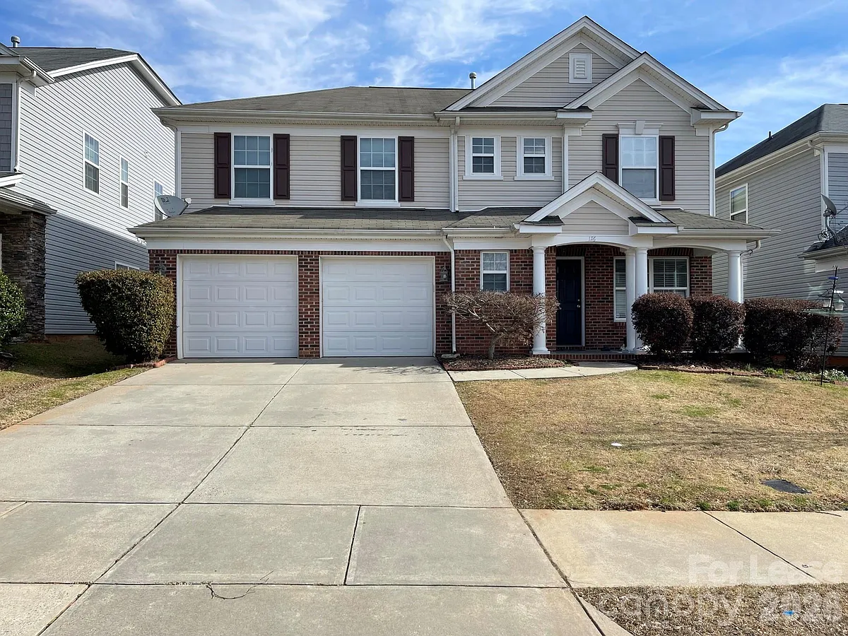Building Photo - 176 Silverspring Pl