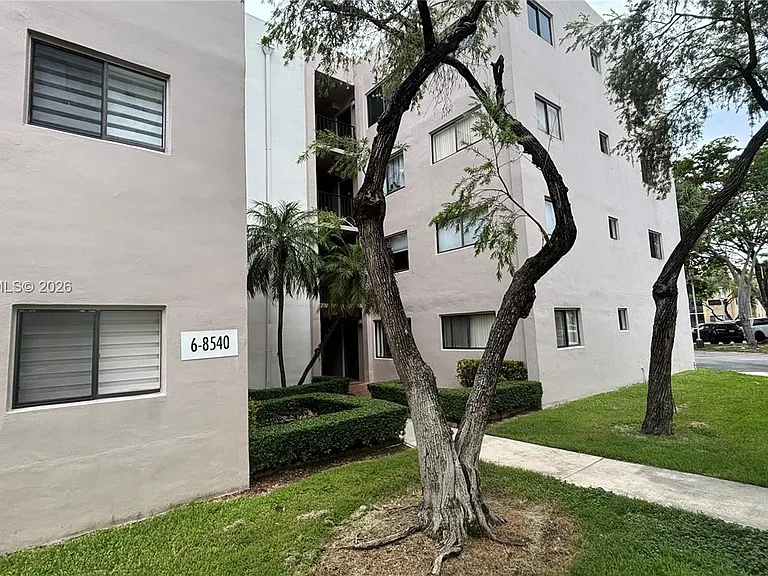 8540 SW 133rd Avenue Rd #219 — Photo 30