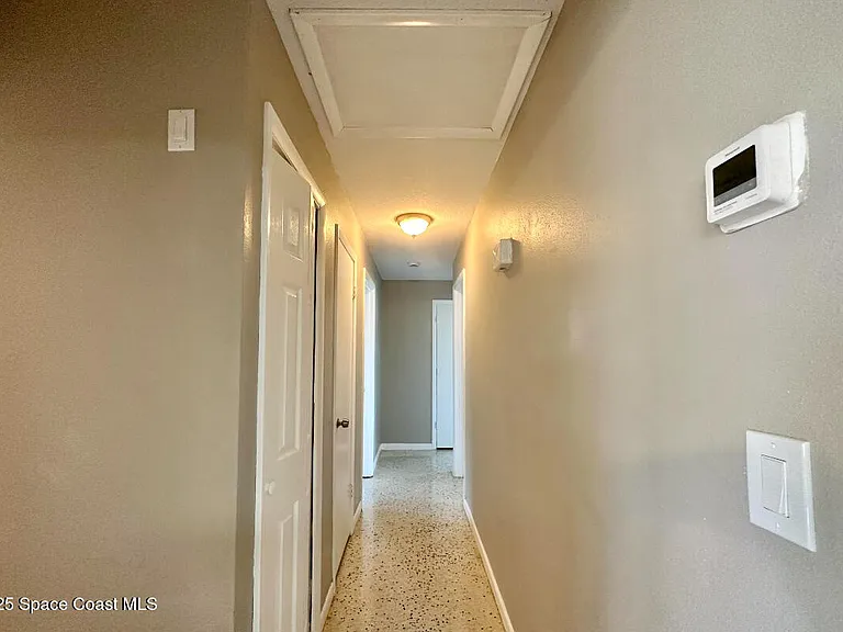 940 Garden Rd — Photo 8