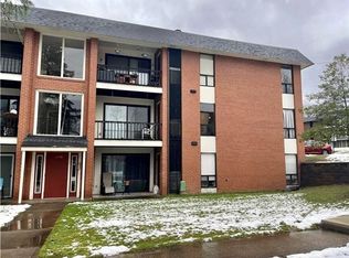 1200 College Park Dr APT 4, Coraopolis, PA 15108