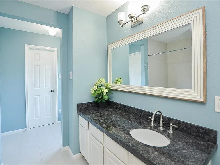 2219 Gable Hollow Ln — Photo 37