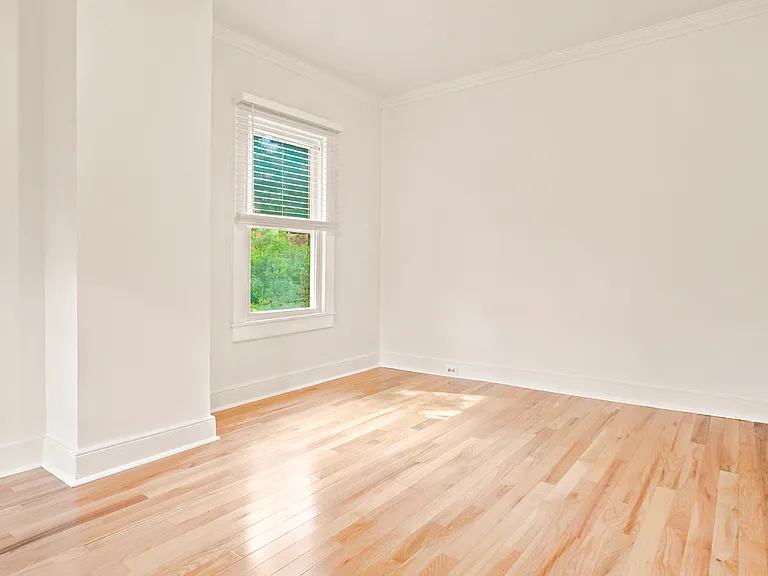 209 N Washington St — Photo 23