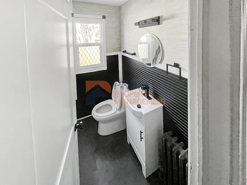 5 bed, 1.5 bath, 1450 sqft, $1,700 — Photo 3