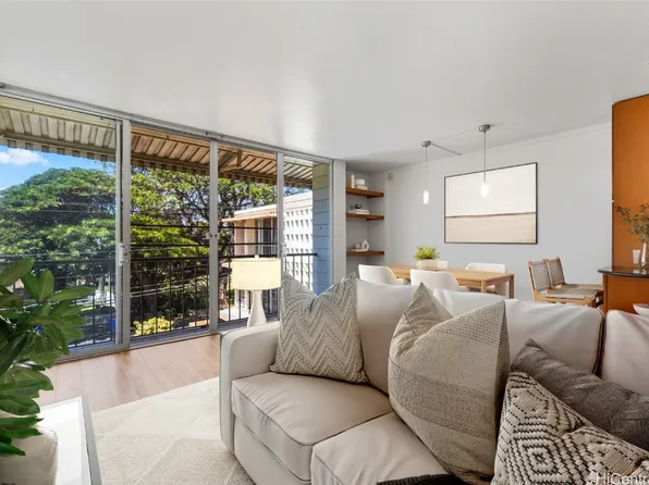 3006 Pualei Cir APT 305, Honolulu, HI 96815
